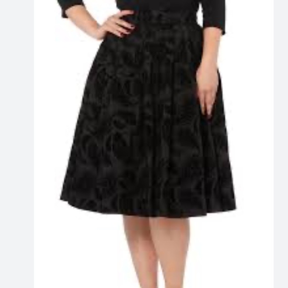 Voodoo Vixen black feather flocked full swing skirt. XL - Picture 2 of 4